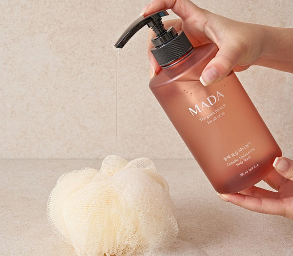[1+1] MADA 동백 보습 바디워시 500ml Buy 1 Get 1 FREE 유통기한:2025년 11월 27일